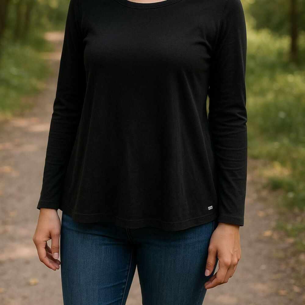 Hollister-co Women's Black and Navy Shirt
